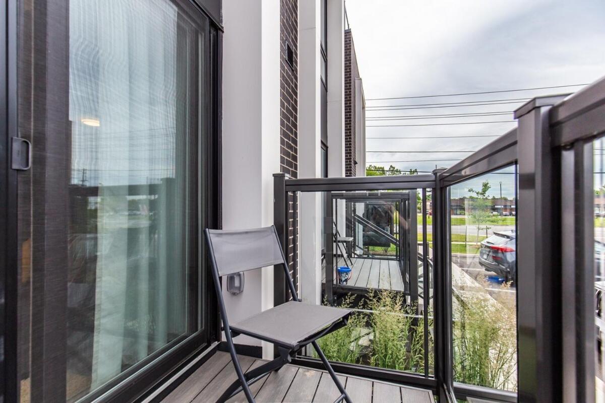 Luxe Suite, 4min To Falls With Fireplace, Ping Pong Apartment Niagara Falls